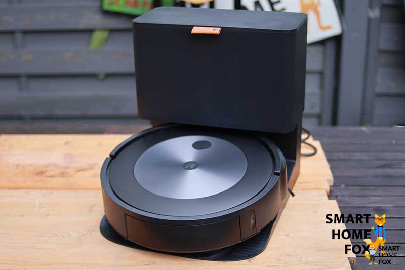 clean base roomba J7
